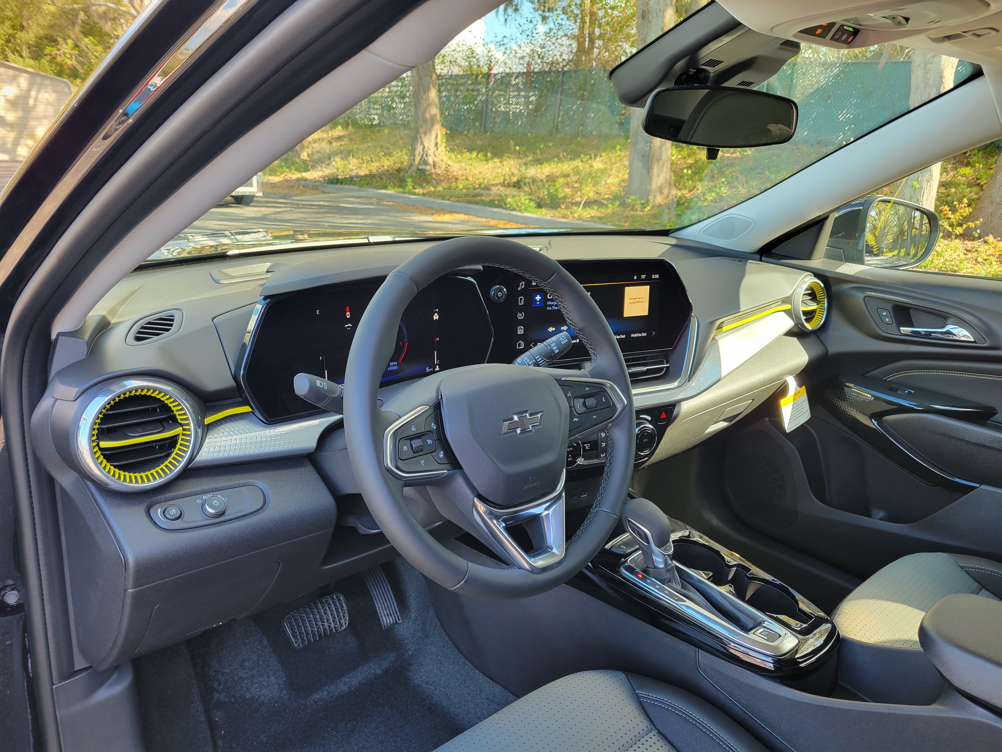 New 2026 Chevrolet Trax LT w/ Driver Confidence Package FWD image 25