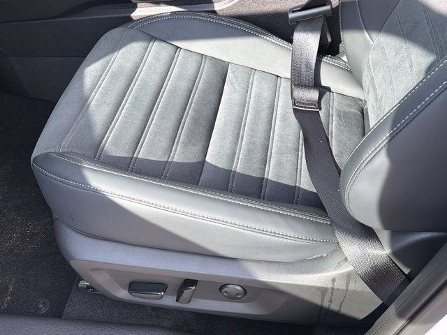 New 2026 Mitsubishi Outlander SE FWD image 25