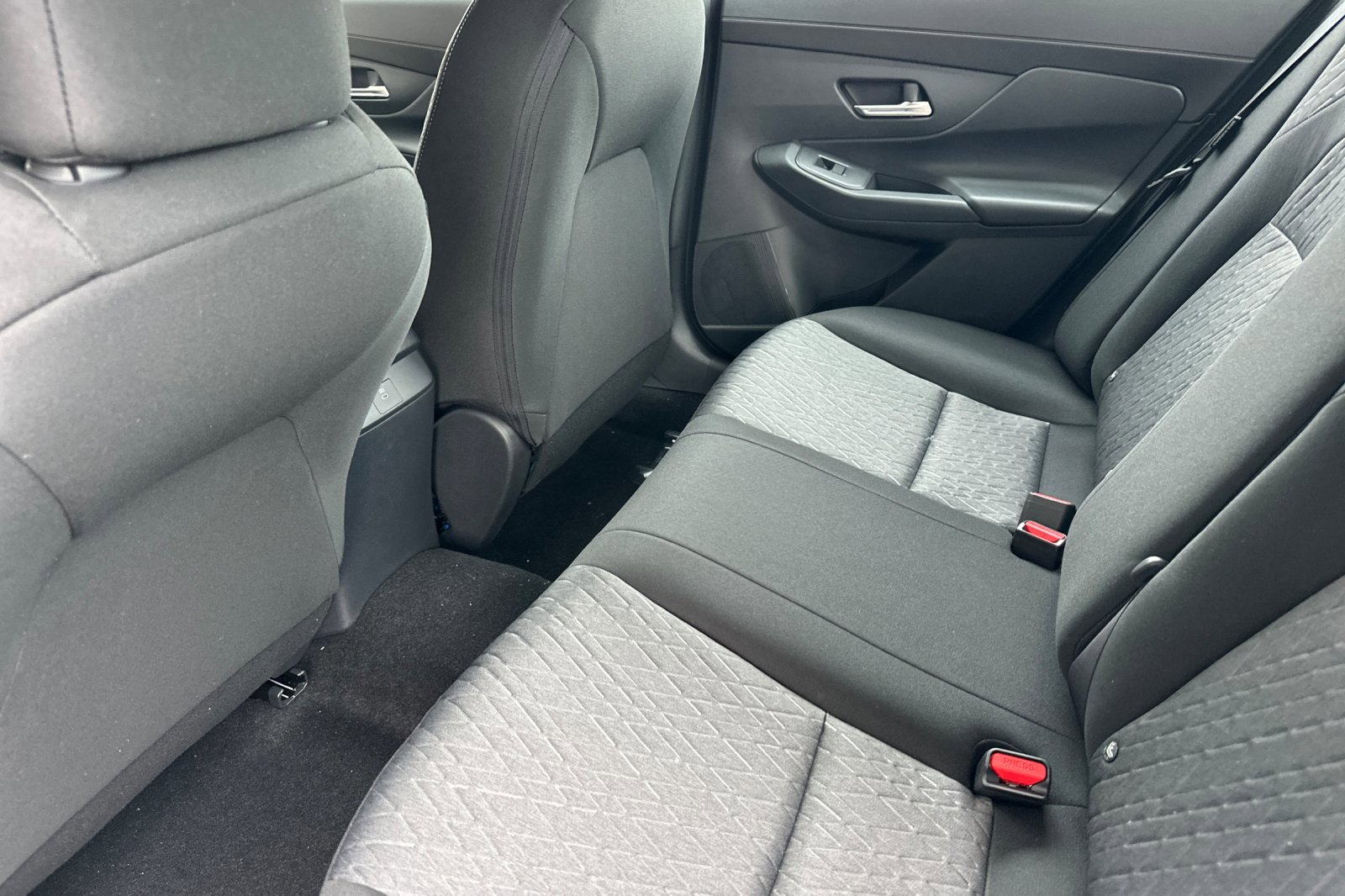 New 2026 Nissan Sentra SV w/ SV Convenience Package FWD image 12