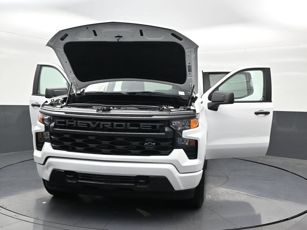 Used 2026 Chevrolet Silverado 1500 Custom w/ Turbomax Blackout Package RWD image 36