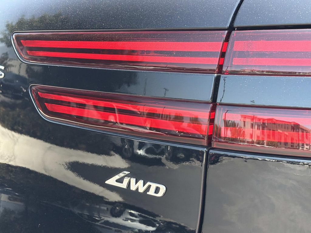 Used 2024 Genesis GV70 2.5T w/ Advanced Package AWD/4WD image 29
