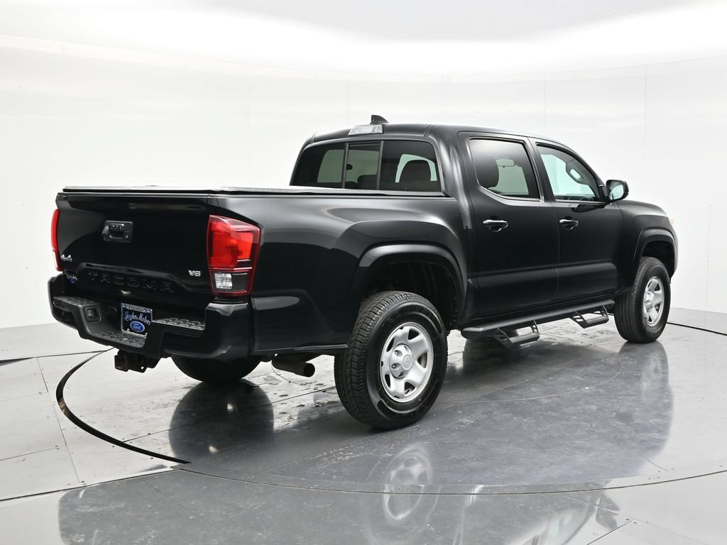 Used 2022 Toyota Tacoma SR AWD/4WD image 5