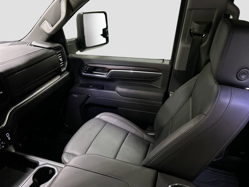 Used 2025 GMC Sierra 2500 SLT w/ SLT Premium Package image 25