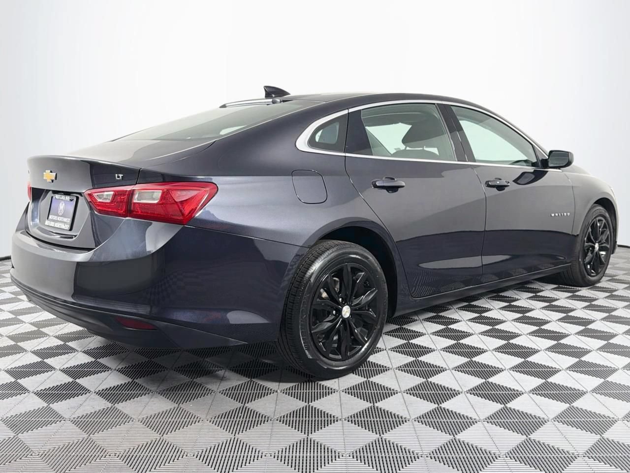 Used 2023 Chevrolet Malibu LT FWD image 26