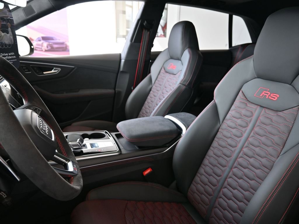 New 2026 Audi RS Q8 performance image 25