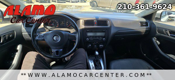 Used 2011 Volkswagen Jetta SE FWD image 34