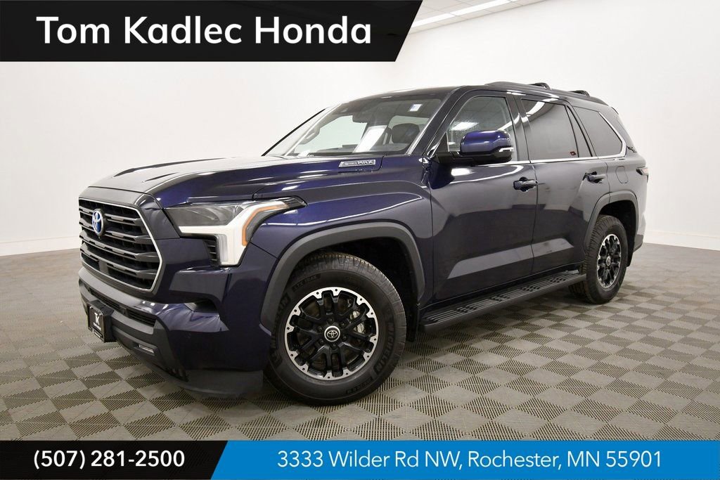 Used 2023 Toyota Sequoia SR5 w/ SR5 Premium Package AWD/4WD image 1