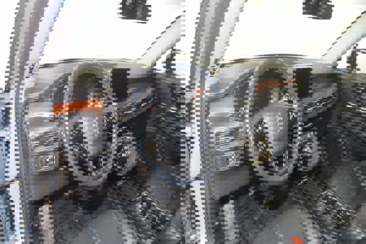 Used 2022 Lincoln Corsair Reserve w/ Elements Package image 26