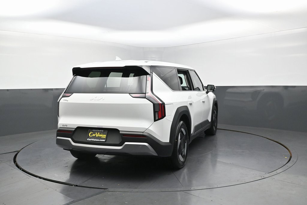 Used 2024 Kia EV9 Light Long Range image 5
