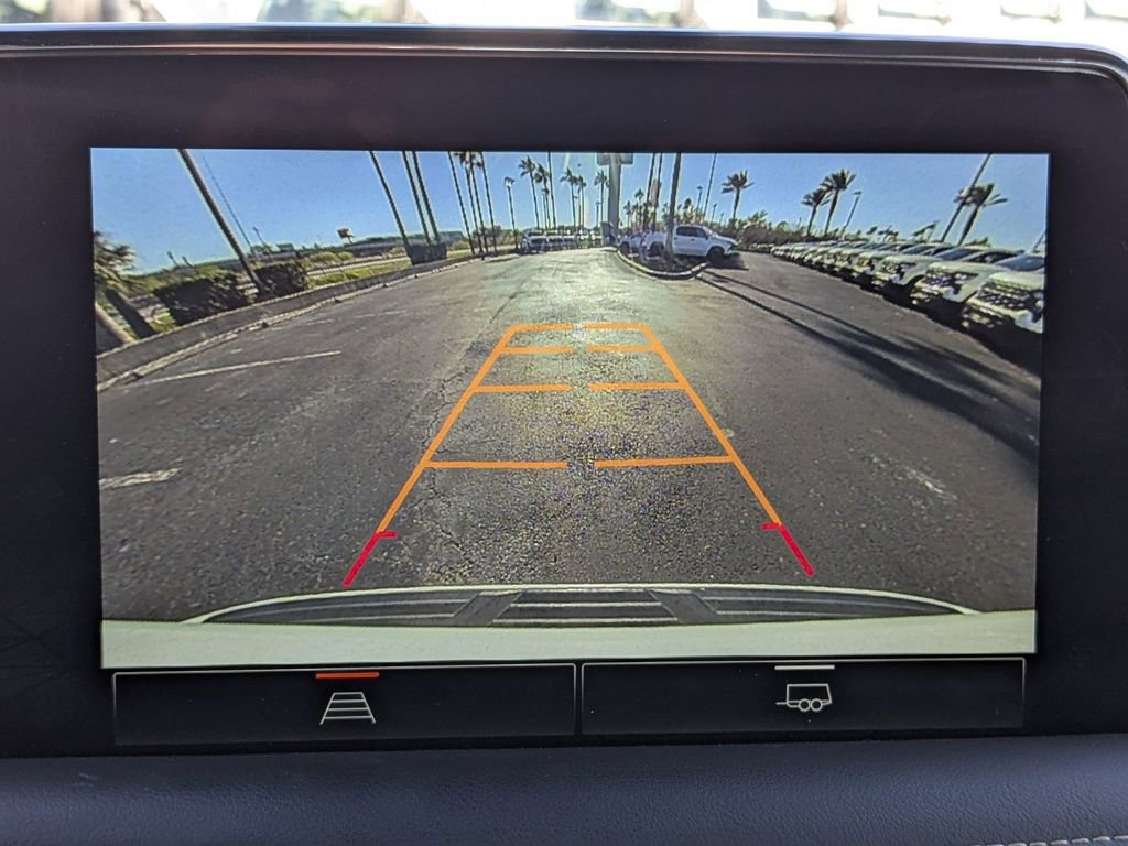 Used 2024 GMC Yukon XL SLT image 24