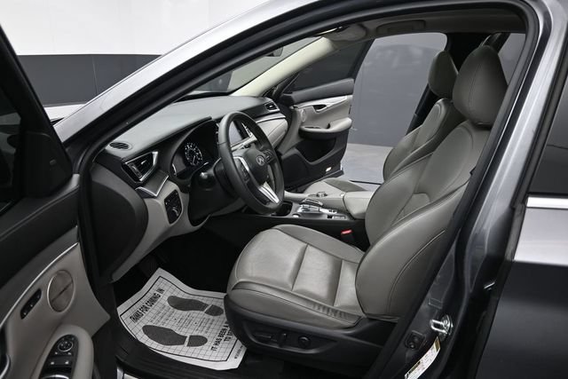 Used 2023 INFINITI QX50 Luxe w/ Accent Package FWD image 28