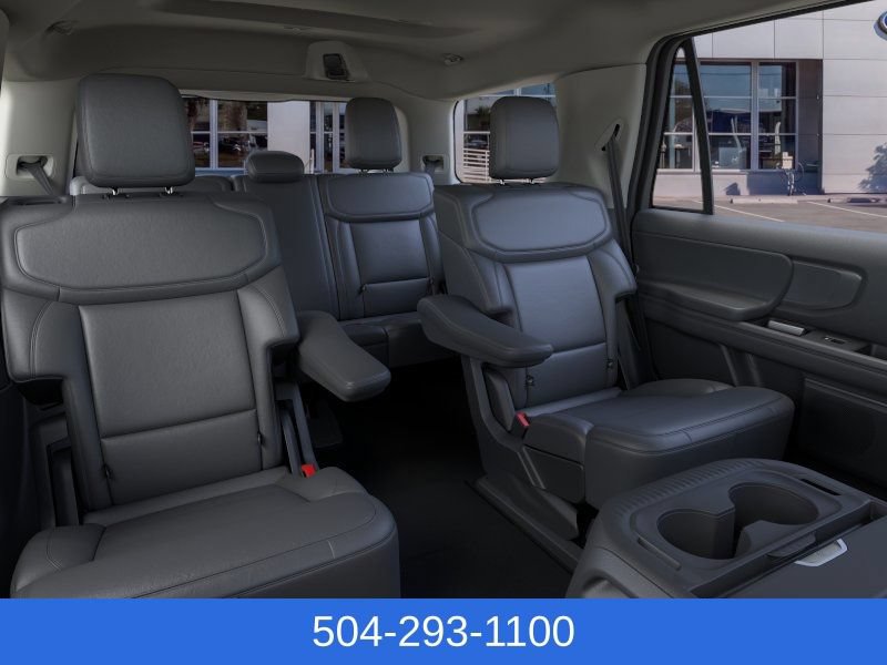 New 2026 Ford Expedition Active RWD image 13