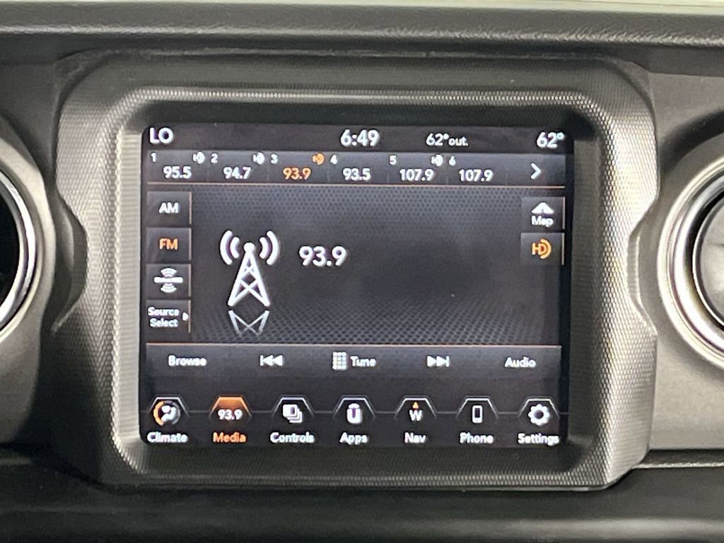 Used 2023 Jeep Wrangler Unlimited Rubicon 4xe AWD/4WD image 16
