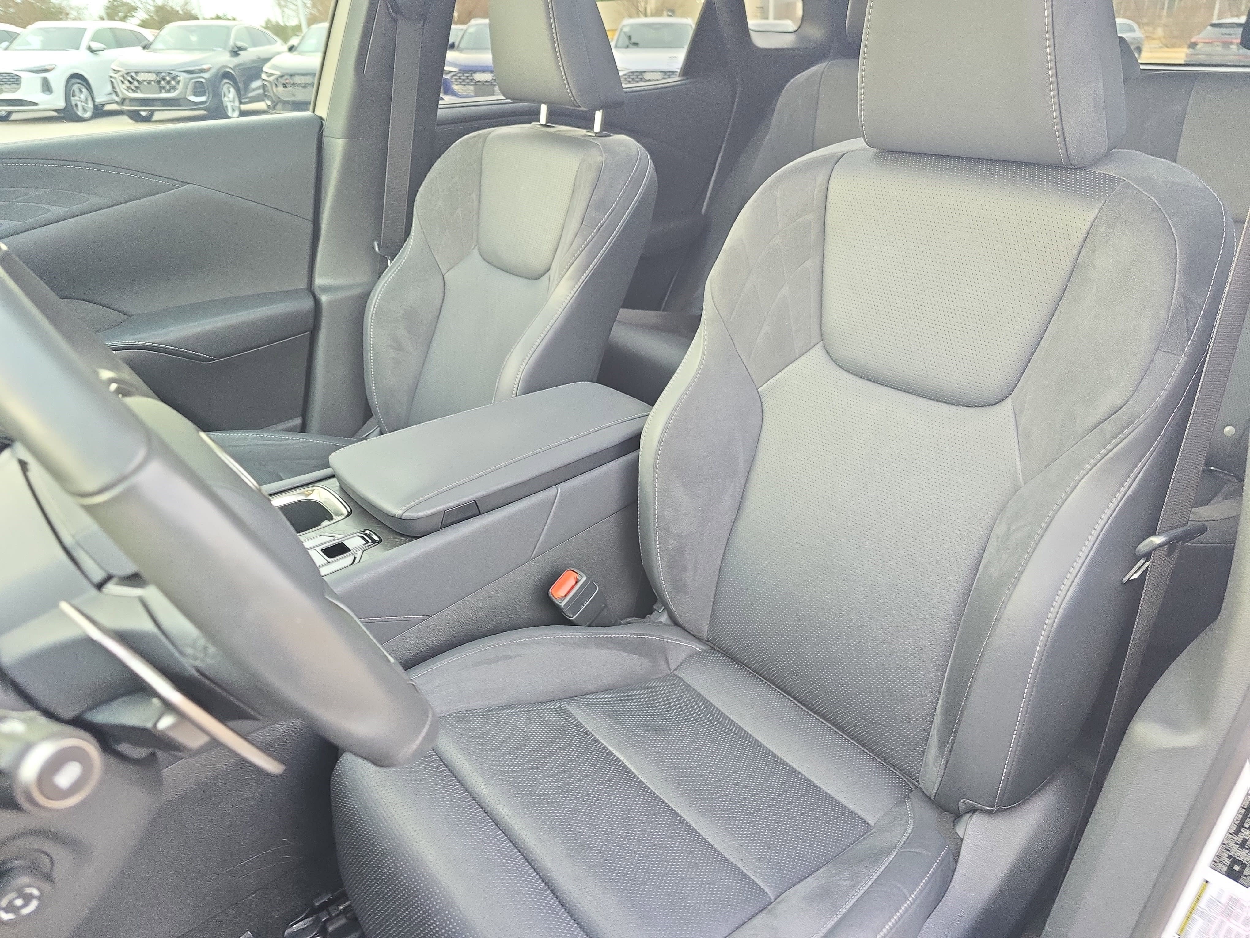 Used 2024 Lexus RX 350 RX 350 Luxury image 15