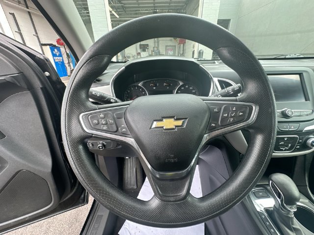 Used 2022 Chevrolet Equinox LT AWD/4WD image 16