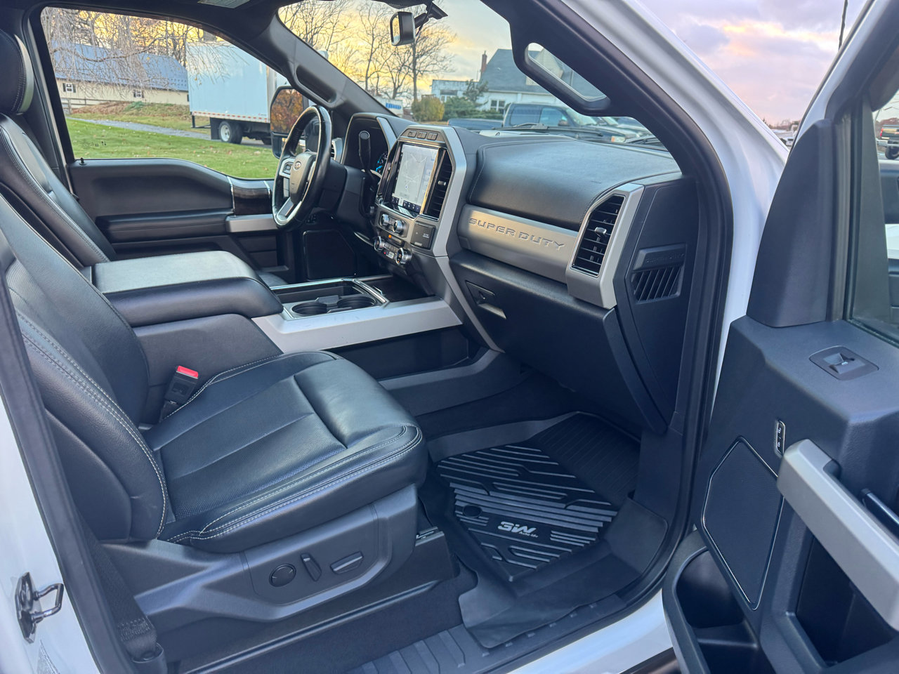 Used 2022 Ford F450 Lariat w/ Lariat Ultimate Package image 23