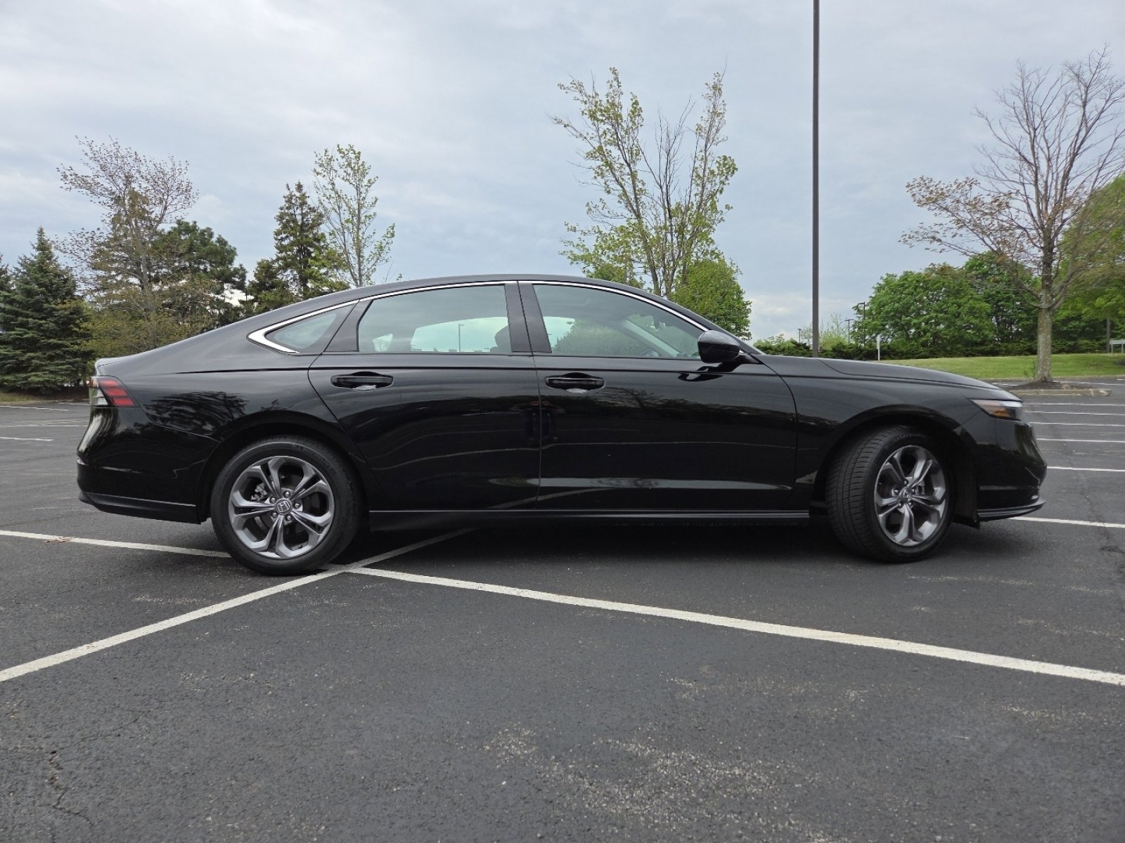 Certified 2024 Honda Accord EX image 21