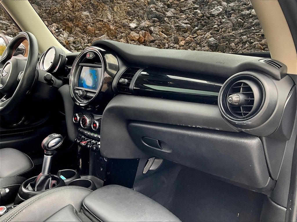 Used 2019 MINI Cooper S image 11