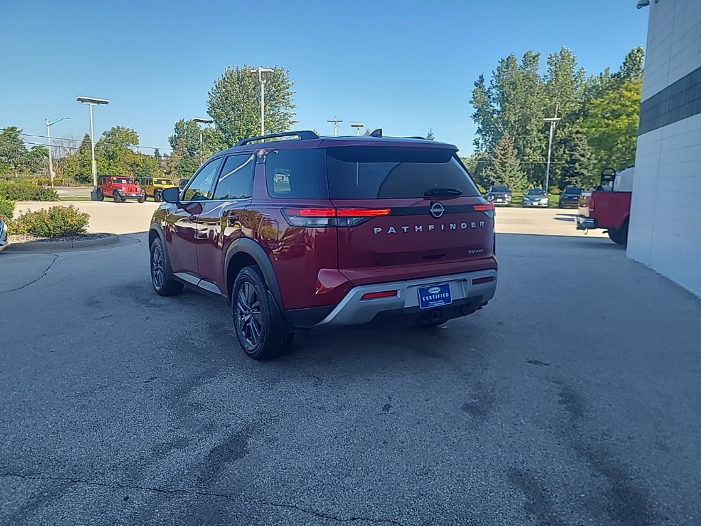 Used 2023 Nissan Pathfinder SV AWD/4WD image 3