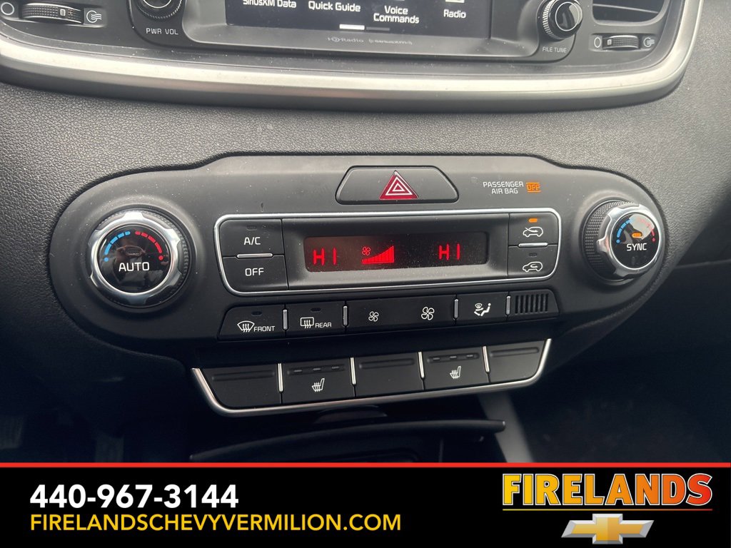 Used 2019 Kia Sorento LX w/ LX Convenience Package image 18