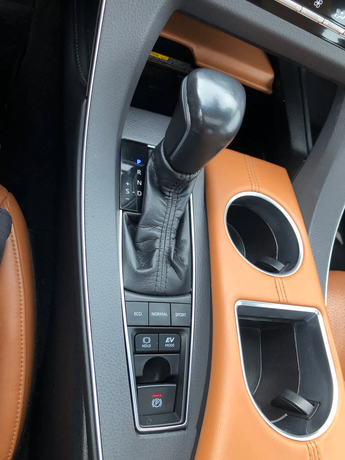 Used 2019 Toyota Avalon Limited image 12