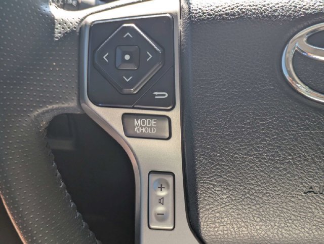 Used 2019 Toyota 4Runner Limited AWD/4WD image 26