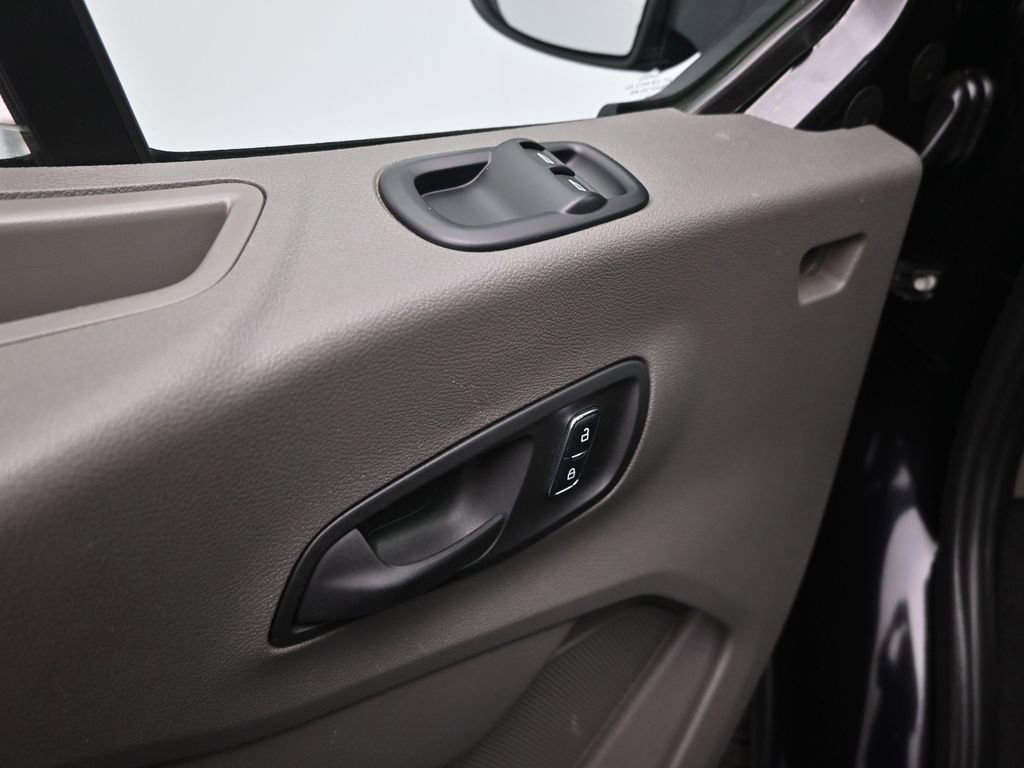 Used 2024 Ford Transit 350 XLT image 10