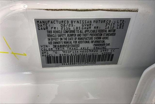 Used 2025 Nissan Sentra S FWD image 18