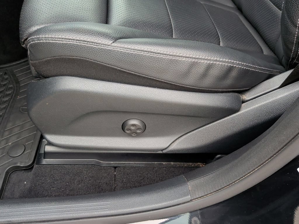 Used 2020 Mercedes-Benz GLC 300 image 13