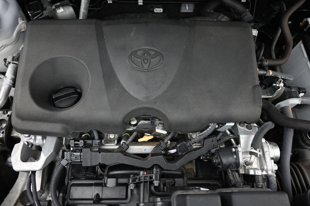Used 2024 Toyota RAV4 LE AWD/4WD image 36