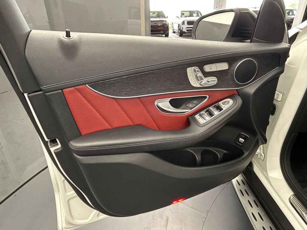 Used 2022 Mercedes-Benz GLC 300 4MATIC Coupe image 15