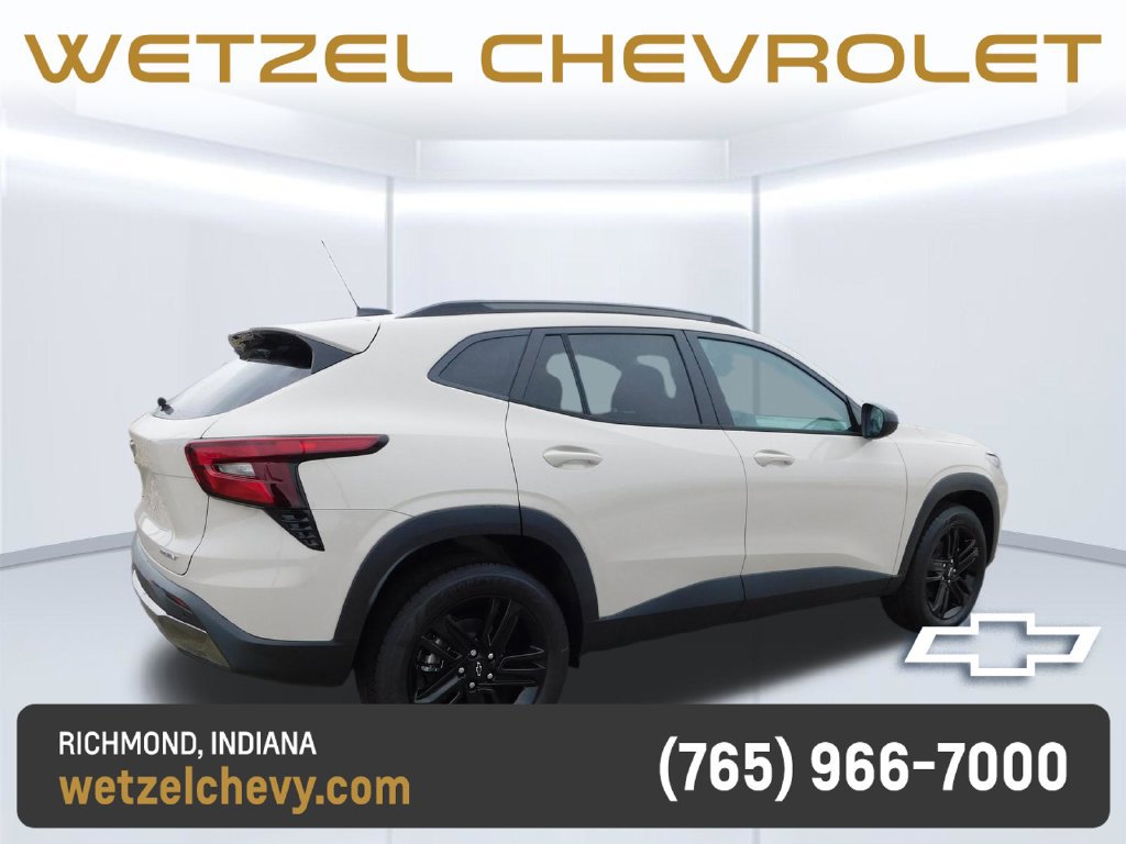 New 2026 Chevrolet Trax ACTIV w/ Sunroof Package FWD image 3