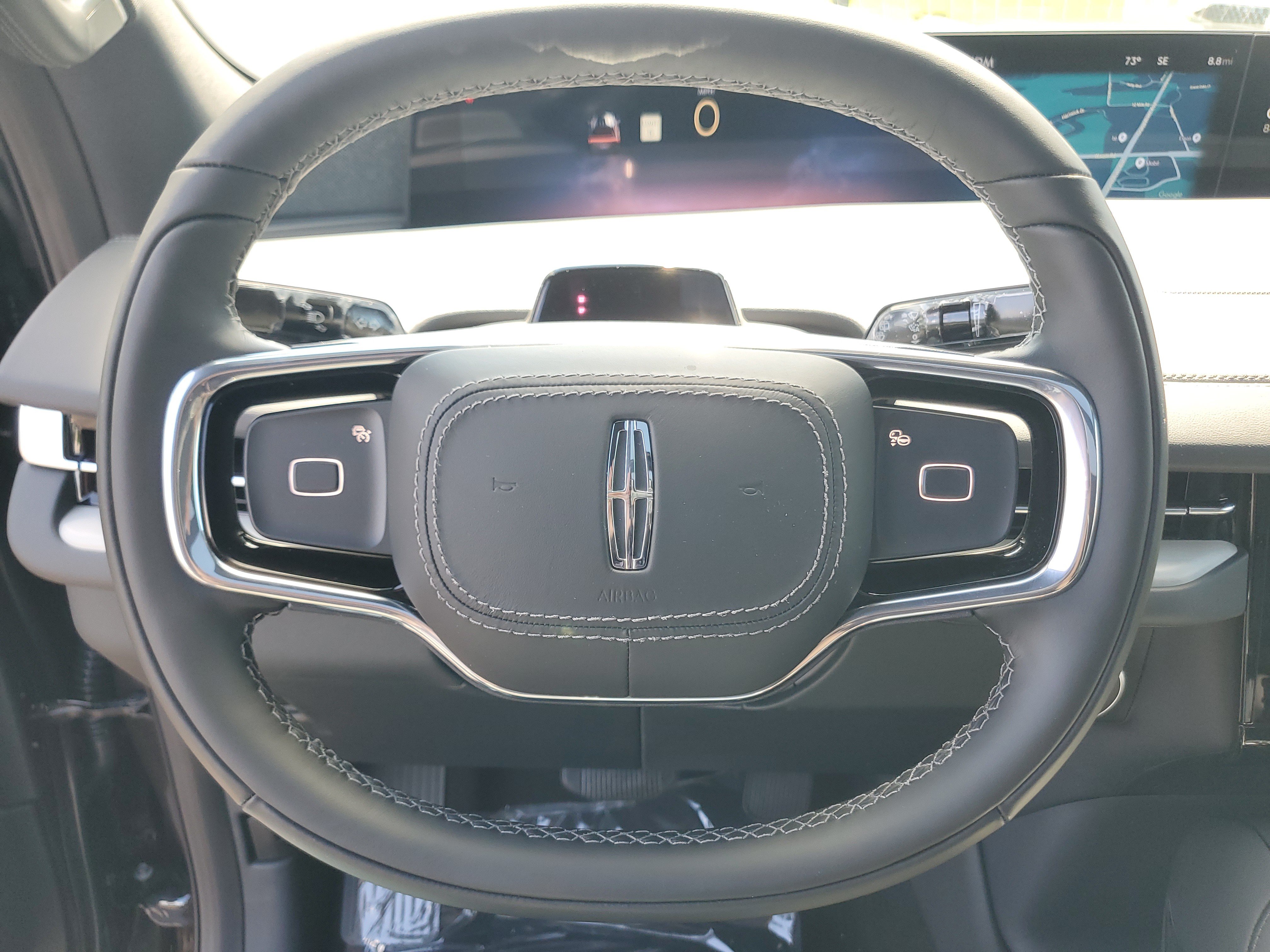 New 2026 Lincoln Navigator Reserve w/ Jet Appearance Package AWD/4WD image 16