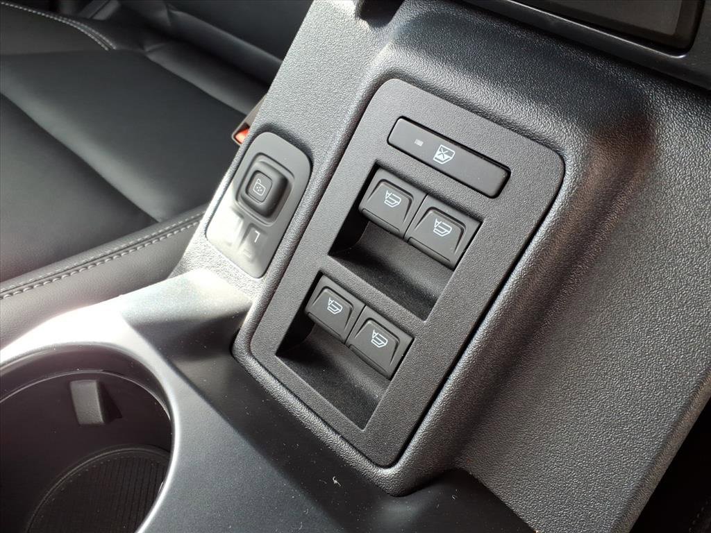 New 2025 Ford Bronco Outer Banks w/ Sasquatch Package image 18