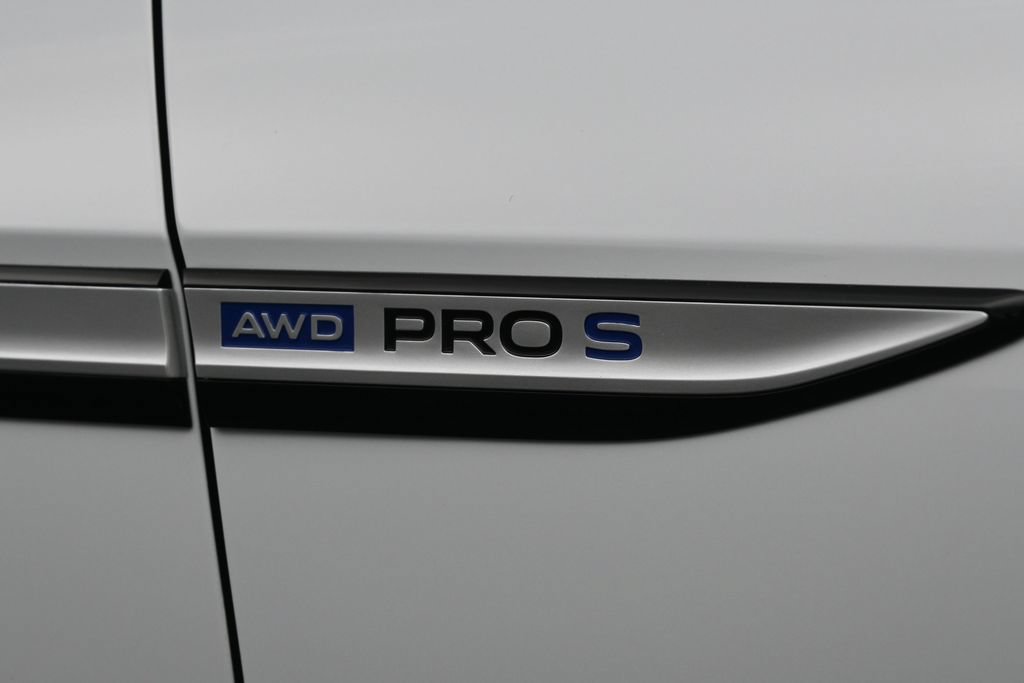 Used 2022 Volkswagen ID.4 Pro S AWD/4WD image 34