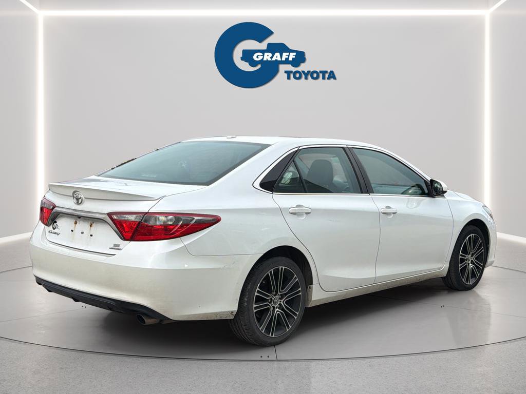 Used 2016 Toyota Camry SE image 16