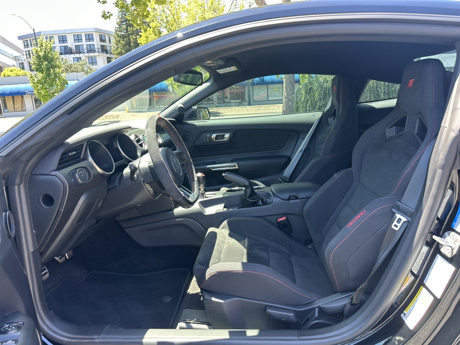 Used 2018 Ford Mustang Shelby GT350 RWD image 15