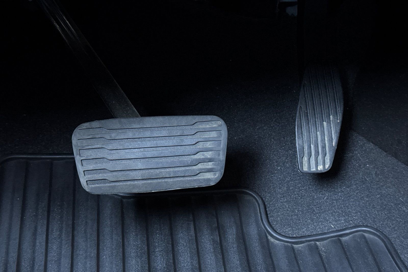 Used 2022 Chevrolet Silverado 1500 Custom image 38