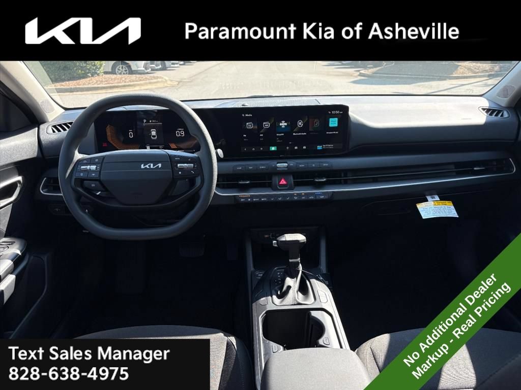 New 2026 Kia K4 FWD image 8