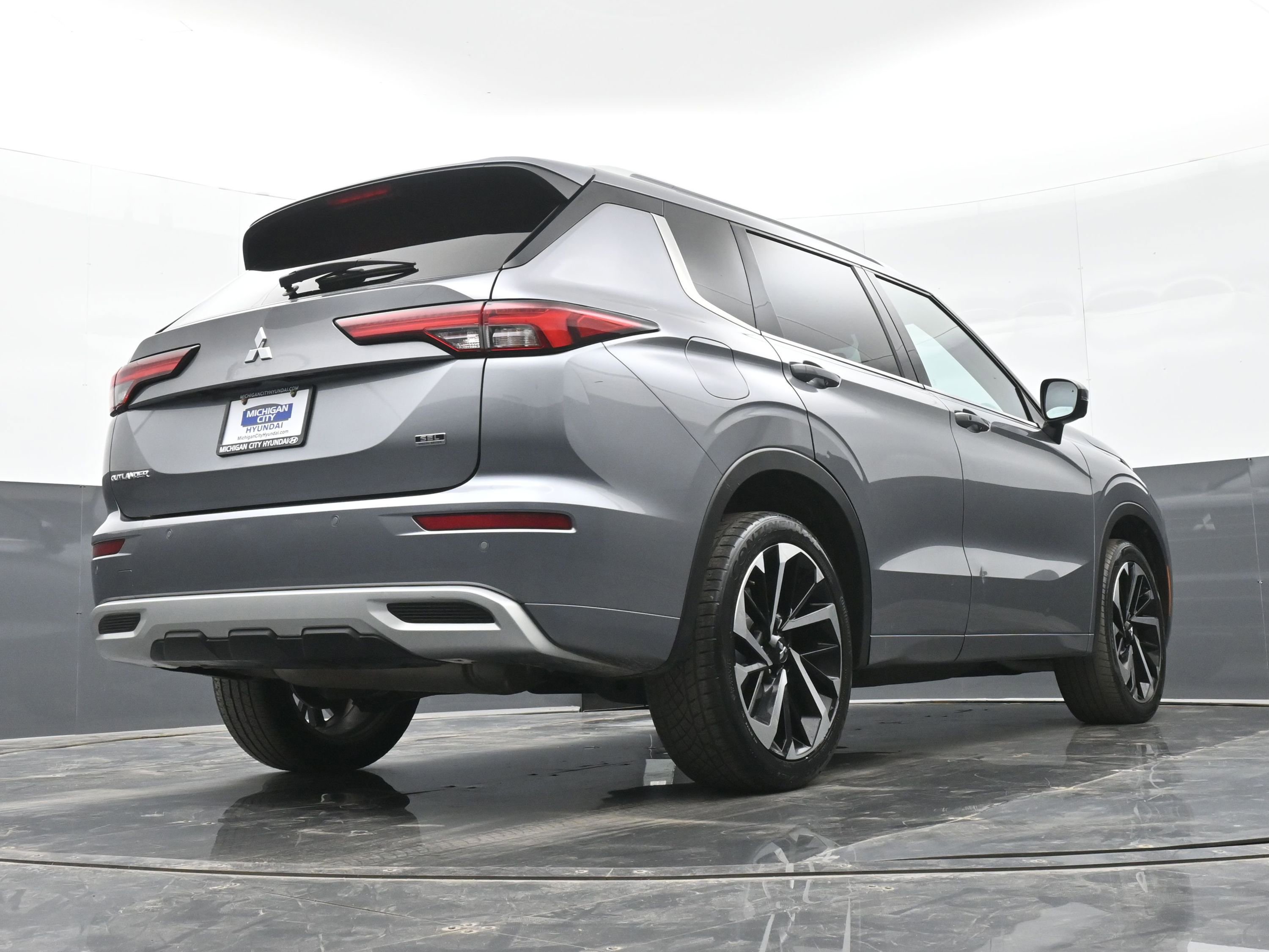 Used 2022 Mitsubishi Outlander SEL image 38