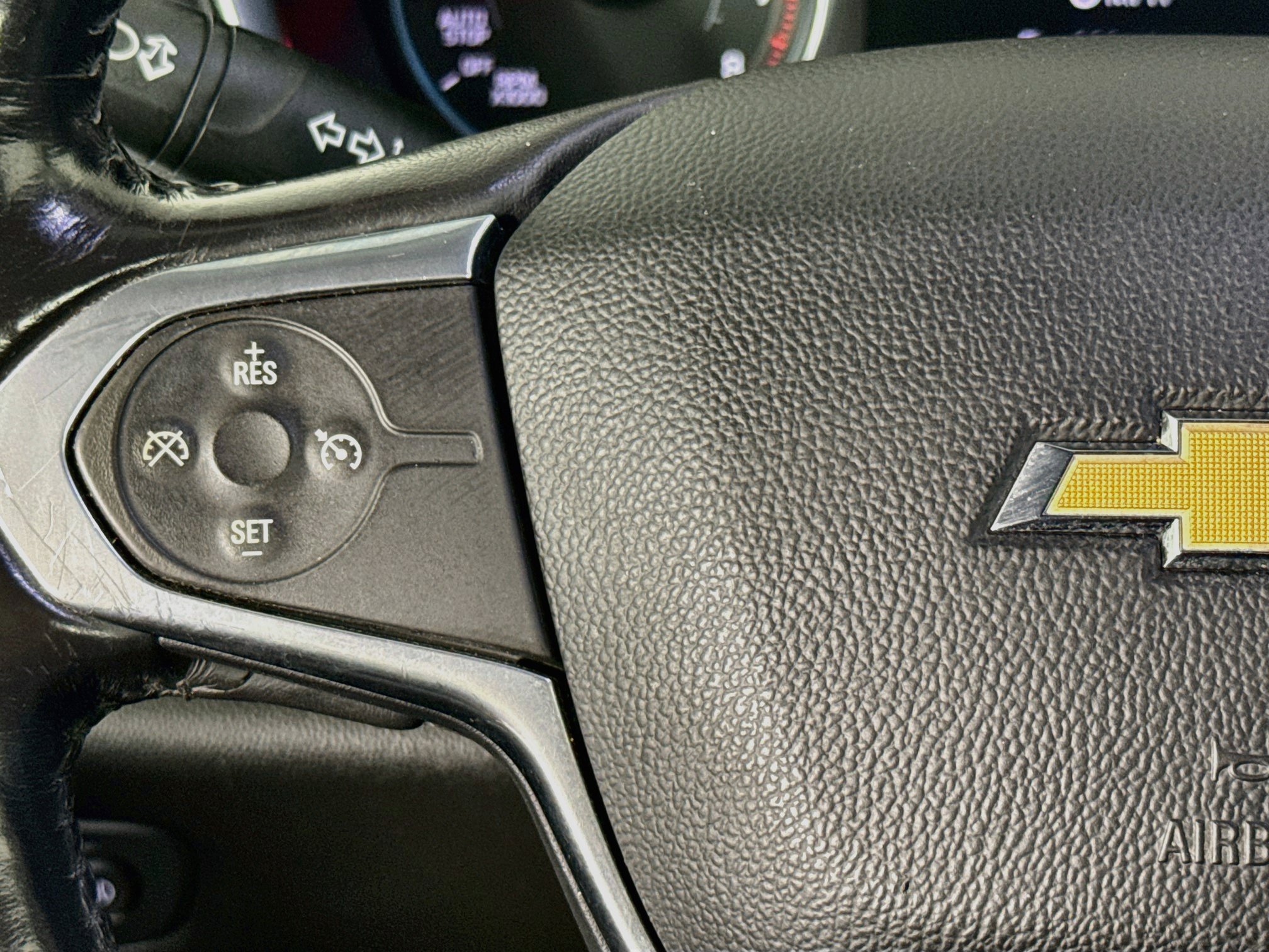 Used 2020 Chevrolet Traverse LT FWD image 11