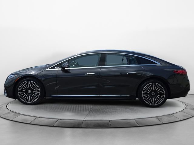 Used 2024 Mercedes-Benz EQS 580 4MATIC Sedan image 2