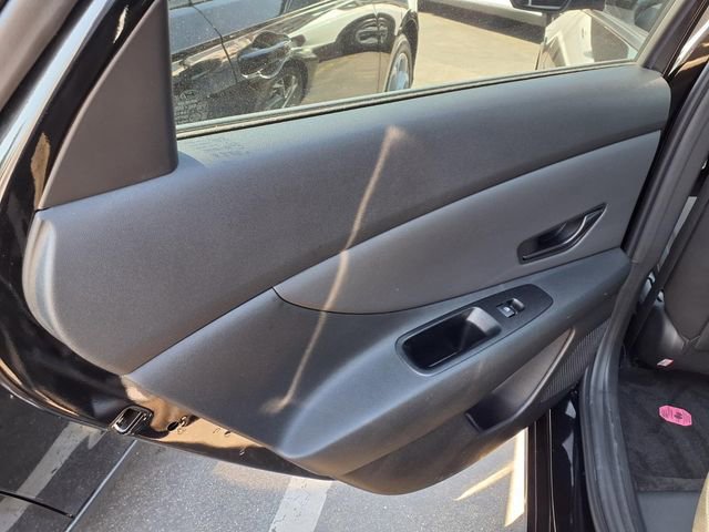 Certified 2025 Hyundai Elantra Sport FWD image 9