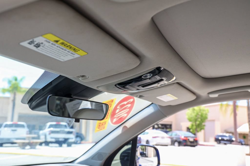 Used 2023 Kia Sorento S w/ Panoramic Sunroof Package FWD image 13