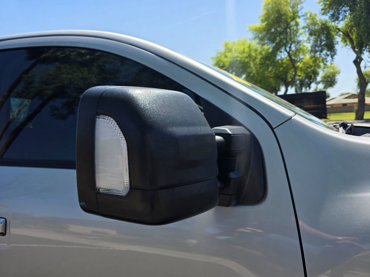 Used 2020 Nissan Titan SV w/ SV Convenience Package AWD/4WD image 14