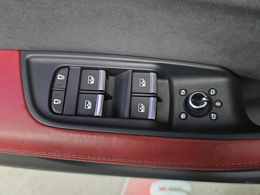Used 2024 Audi SQ7 Prestige w/ Prestige Package AWD/4WD image 23