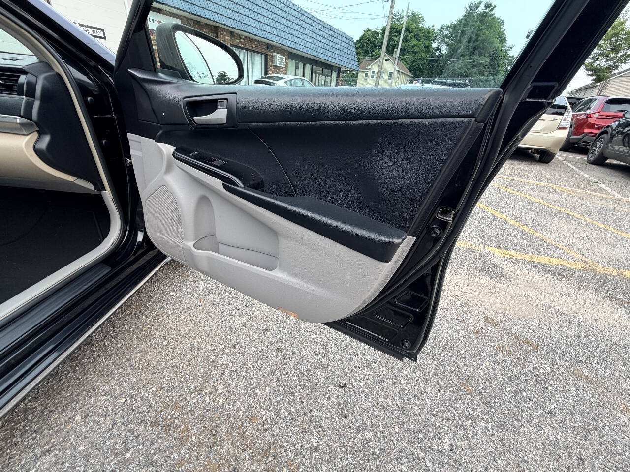 Used 2012 Toyota Camry LE FWD image 52