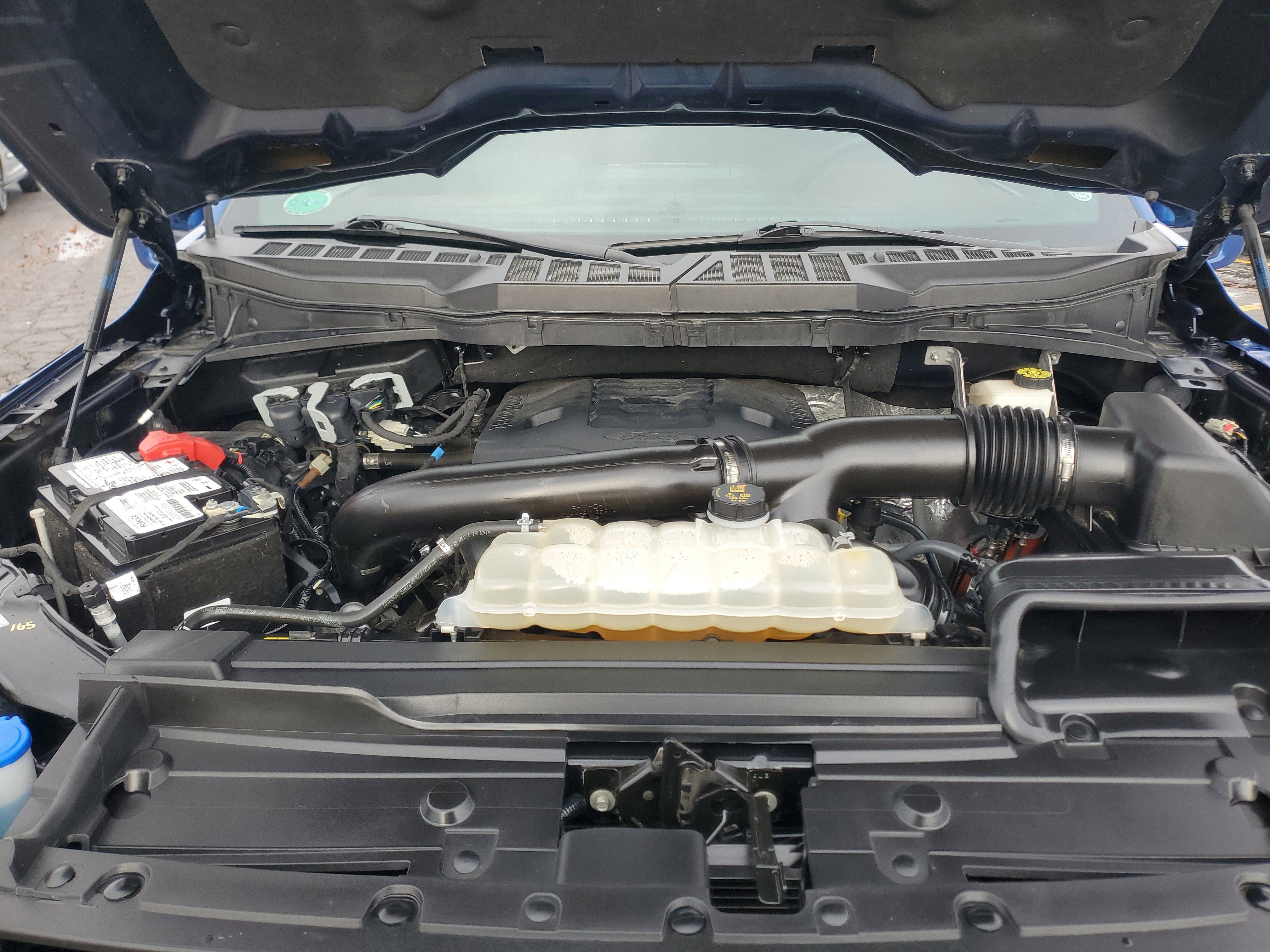 Used 2022 Ford F150 Lariat w/ Equipment Group 502A High AWD/4WD image 8