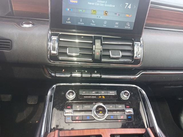 Used 2020 Lincoln Navigator Reserve image 46