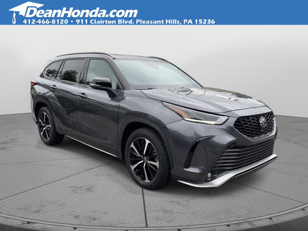 Used 2022 Toyota Highlander XSE AWD/4WD image 1